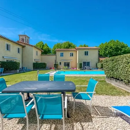 Дом отдыха Fuer 5 Personen Und 1 Kind In By Interhome